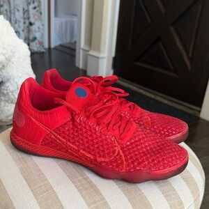 NIKE Men’s React Gato Indoor Soccer Shoes